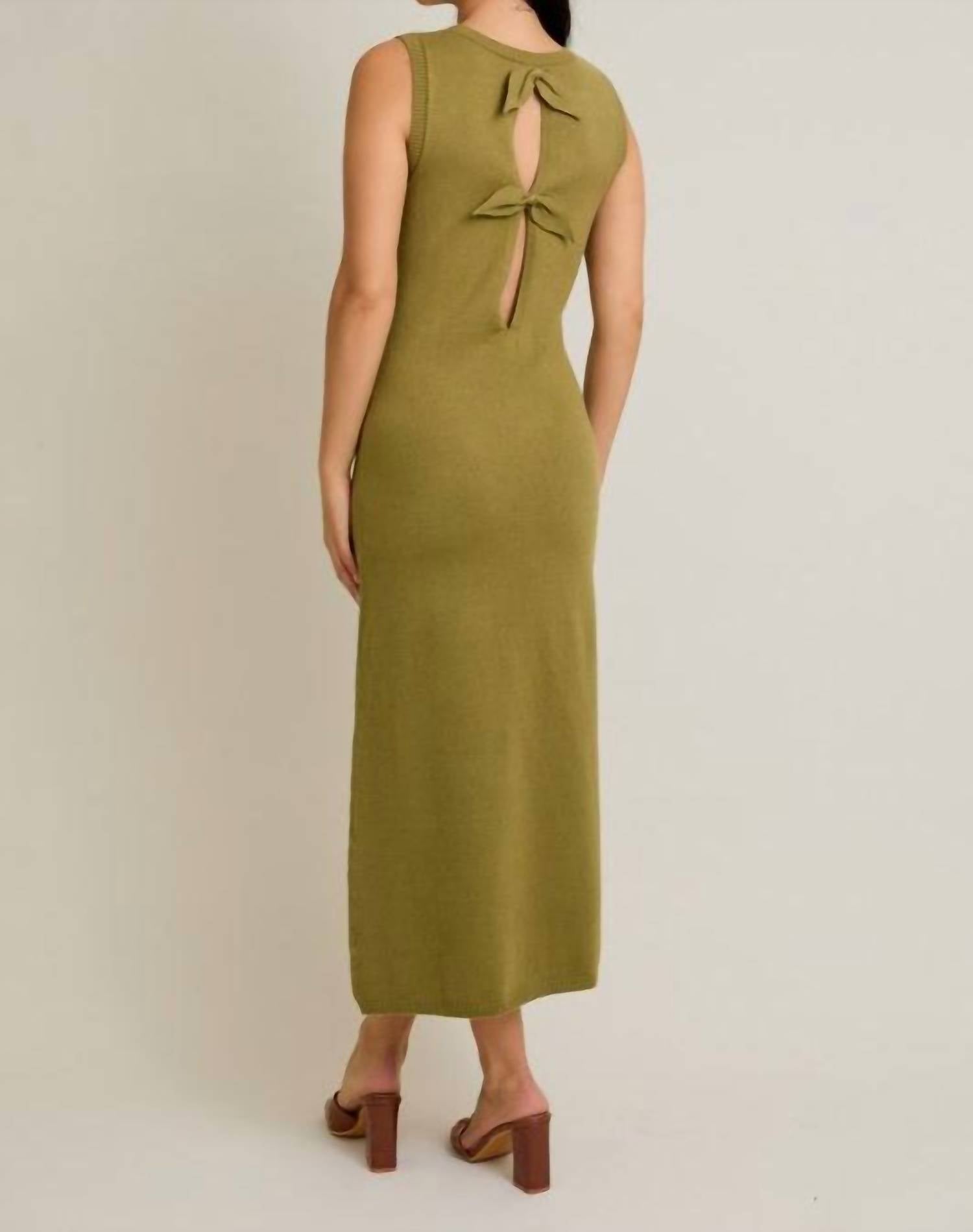 Le Lis - Round Neck Sleeveless Back Tie Detail Midi Dress