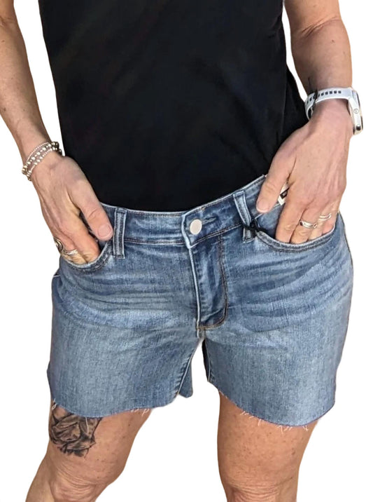 Judy Blue - Mid-Rise Cut Off Shorts