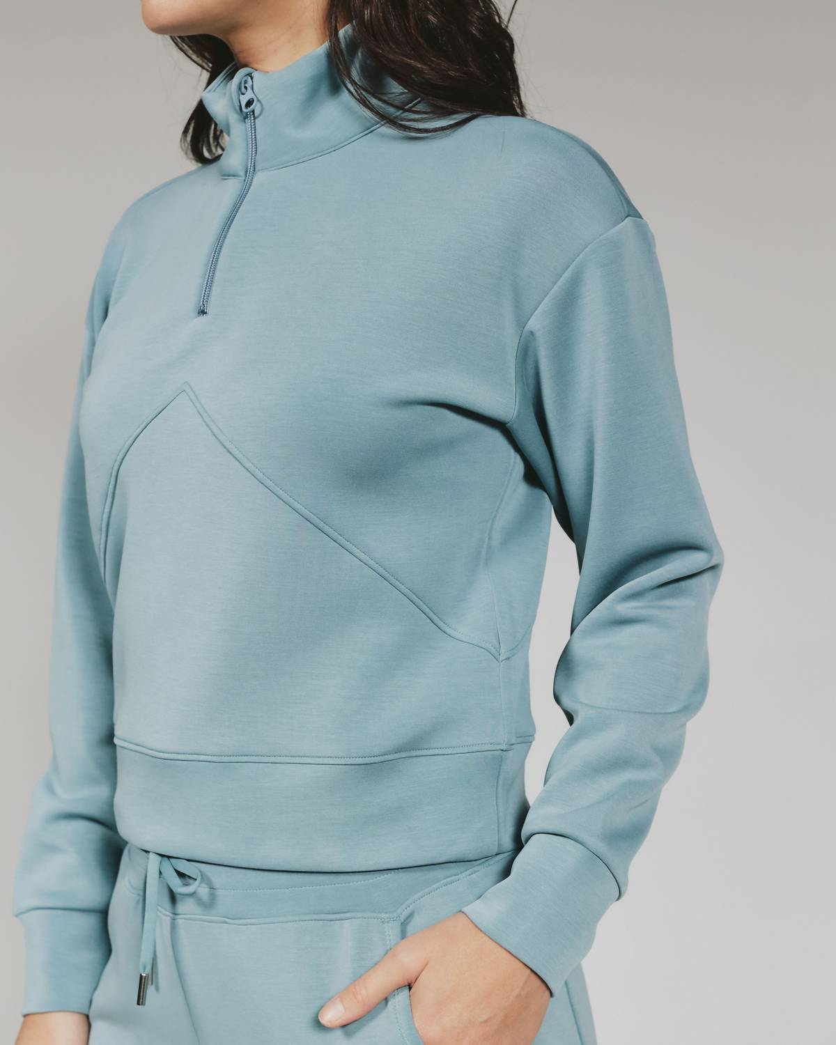 7Diamonds - Rev Crop Quarter Zip Pullover