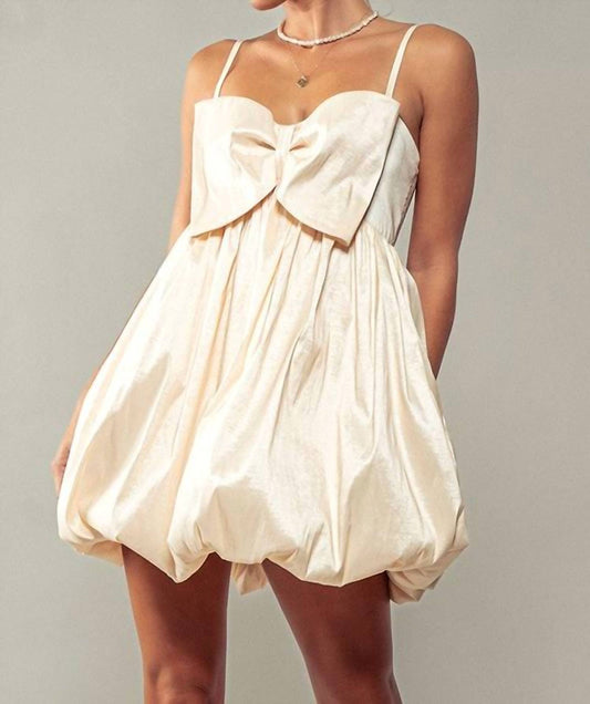 Urban Daizy - Sweetheart Bow Front Smocked Back Mini Dress