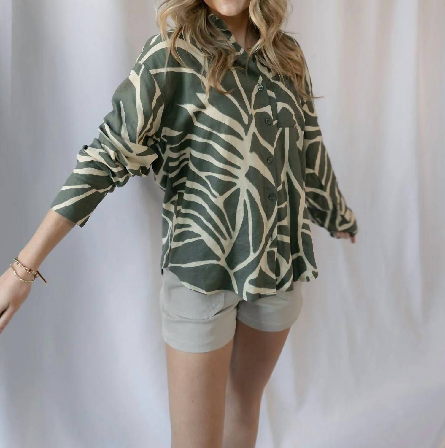 Z Supply - Alfie Tova Palm Button Up Shirt