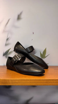 Jeffrey Campbell - Women's Fouette Flats