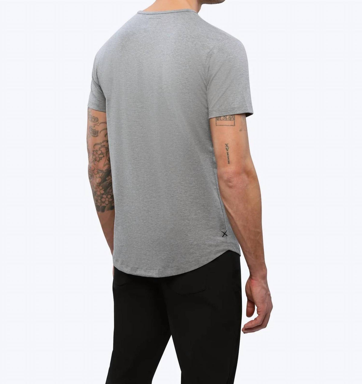 Cuts - Ao Curve Hem Tee