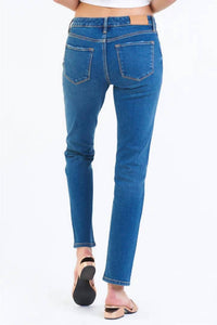 BLAIRE HIGH RISE SLIM STRAIGHT JEANS