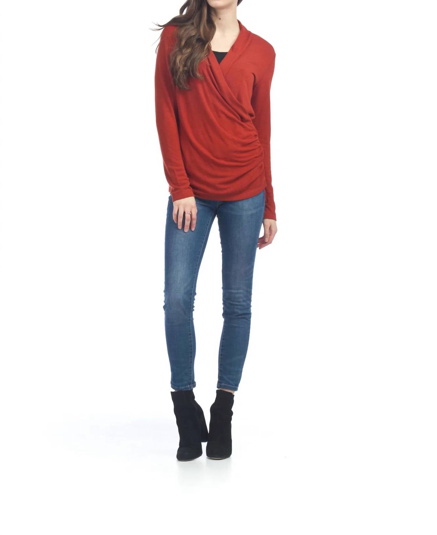 Papillon - Crossover Rouching Side Top