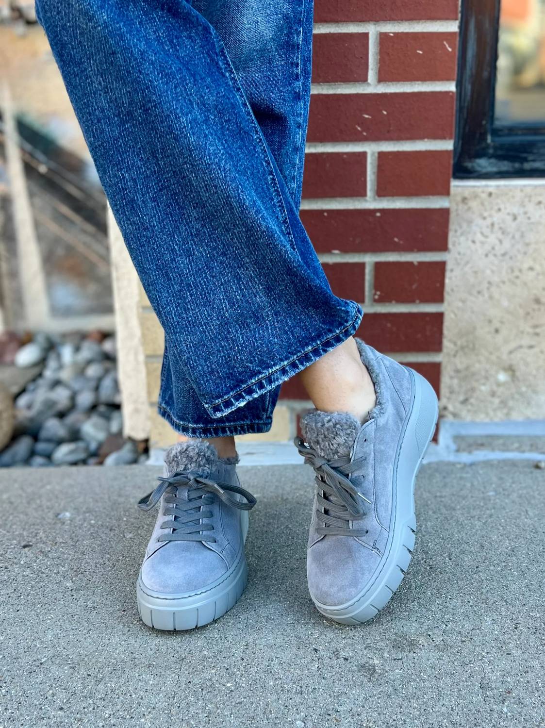 Gabor - Women's Lace Up Suede Sneaker