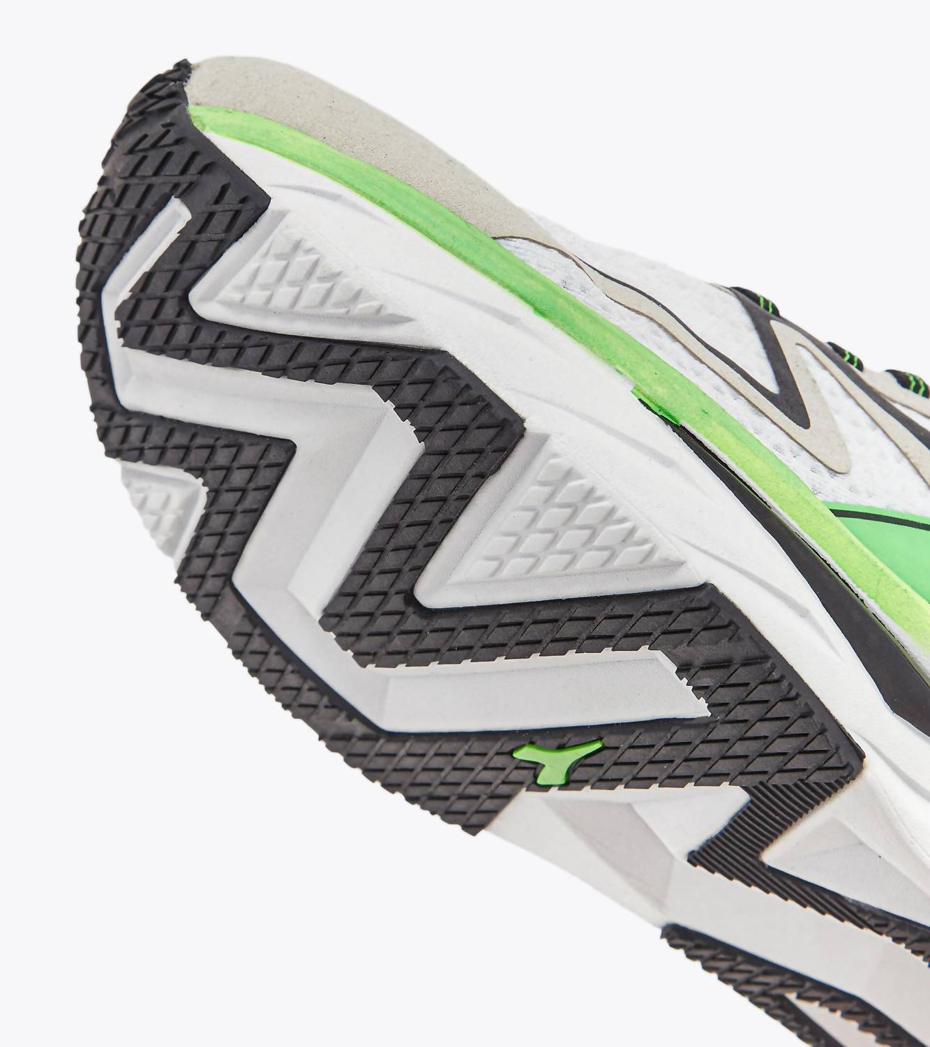 Diadora - Men’s Atomo V7000 Sneaker