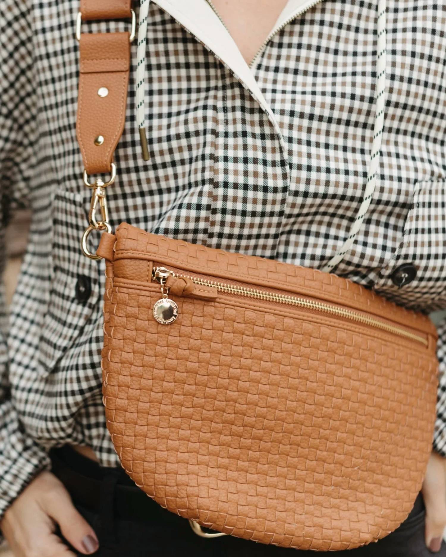 Lumi + Sol - Women's Woven Crossbody Bag