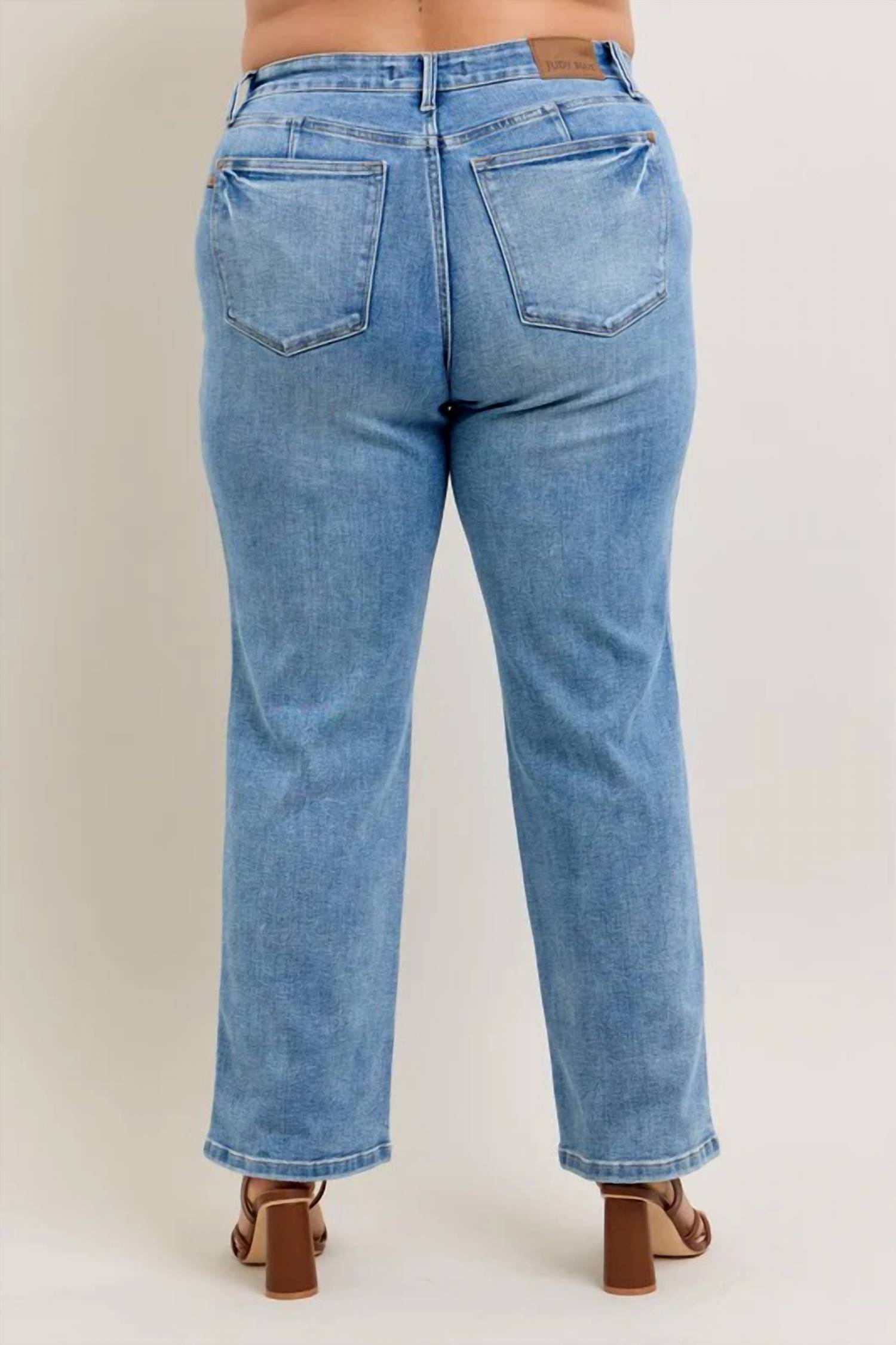 Judy Blue - Women's Mid Rise Tummy Control Vintage Wash Straight Leg Jeans