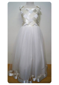 Tha Canadian Profile - Girl's Basket Weave Communion Dress