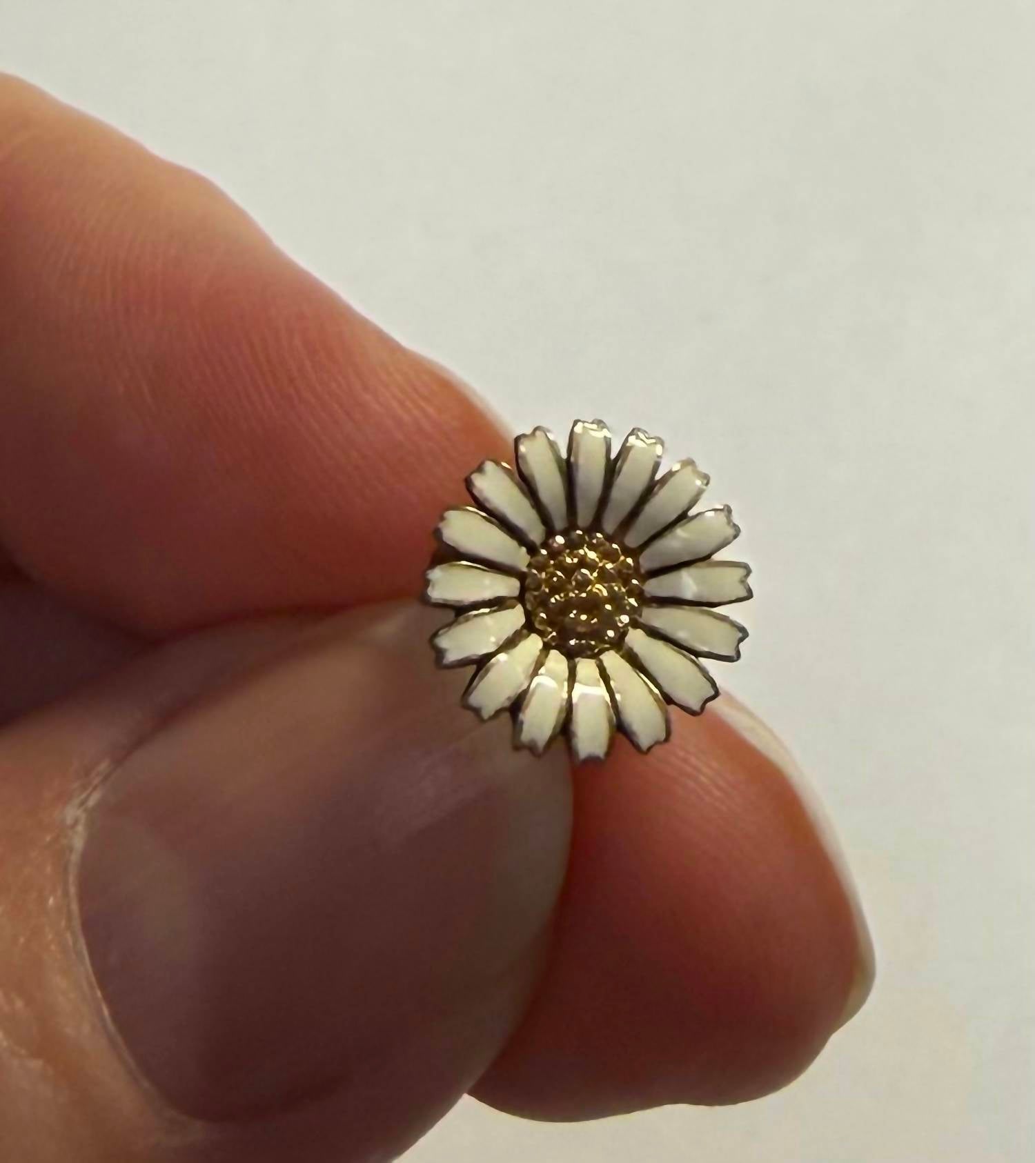 Story Jewellery - Women's Small Daisy Charm