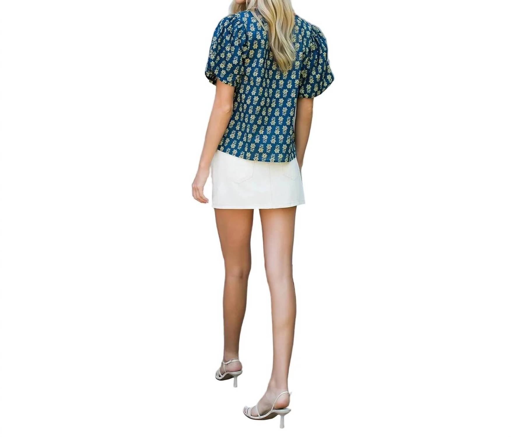 Thml - Puff Sleeve Floral Detailed V Neck Top