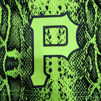 New Era - Men's New Era Pittsburgh Pirates Summer Pop Shorts