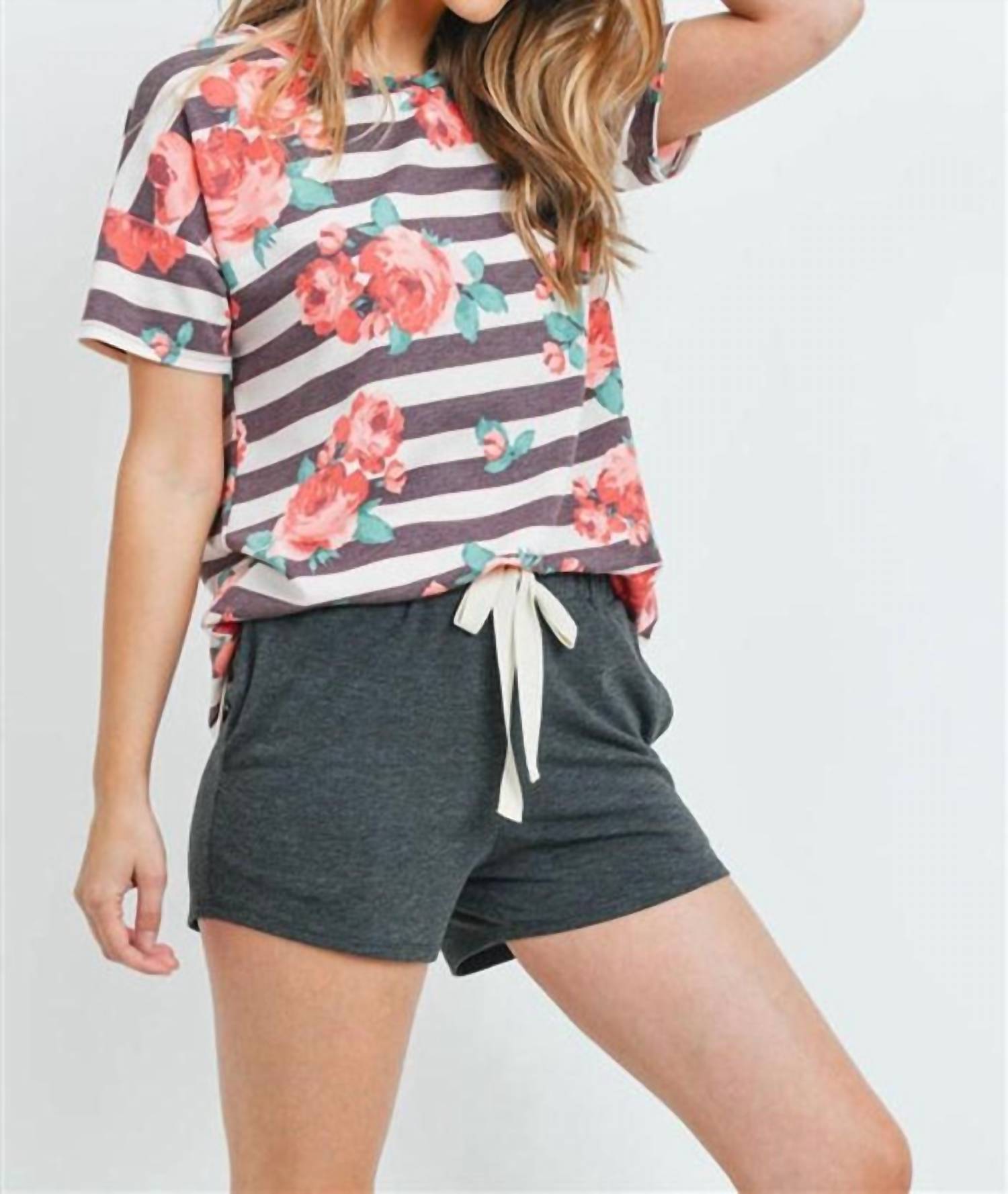 Perfect Peach - Short Sleeved Striped Floral Tee