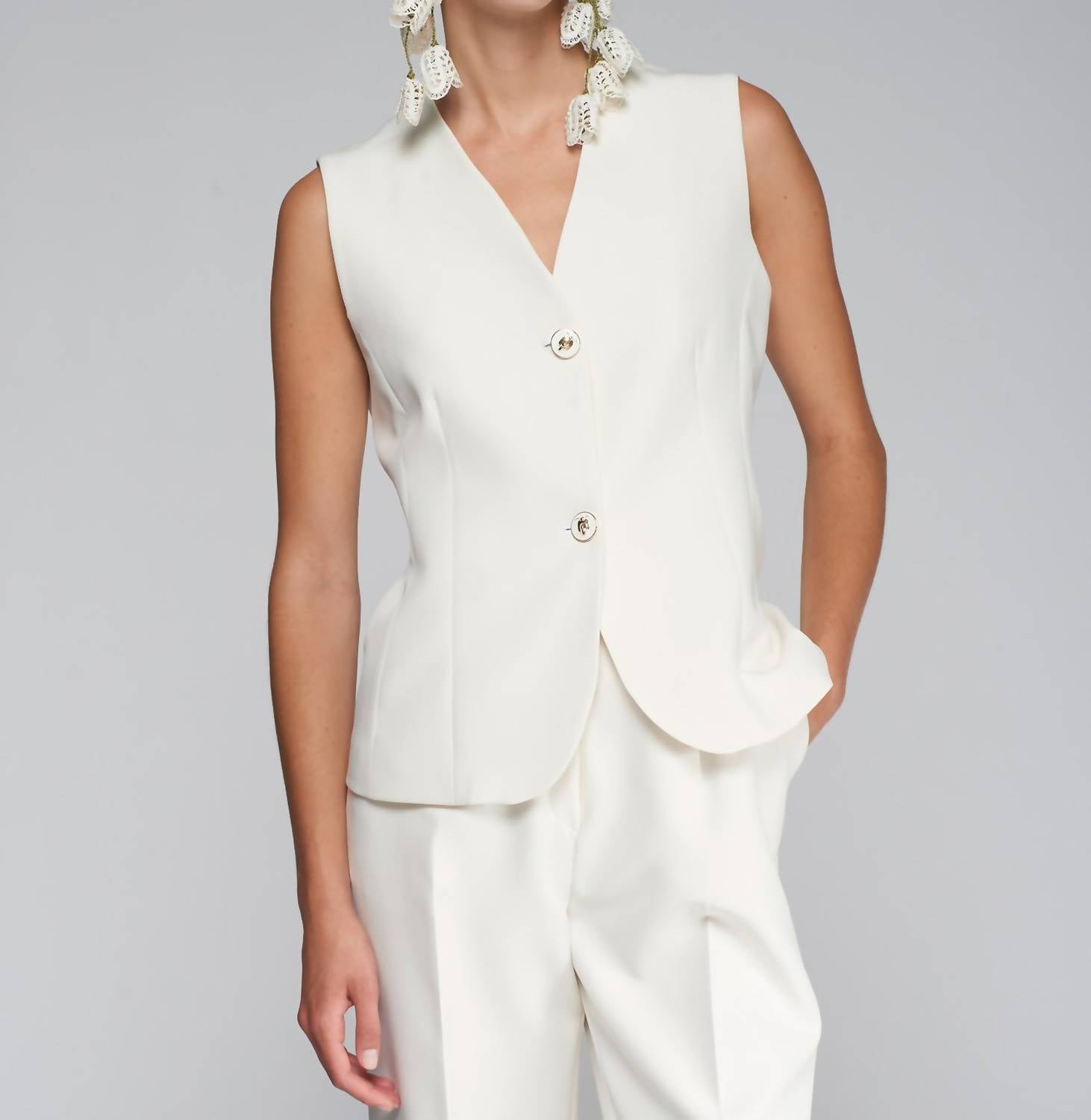 Vilagallo - Fitted V-neck Vest