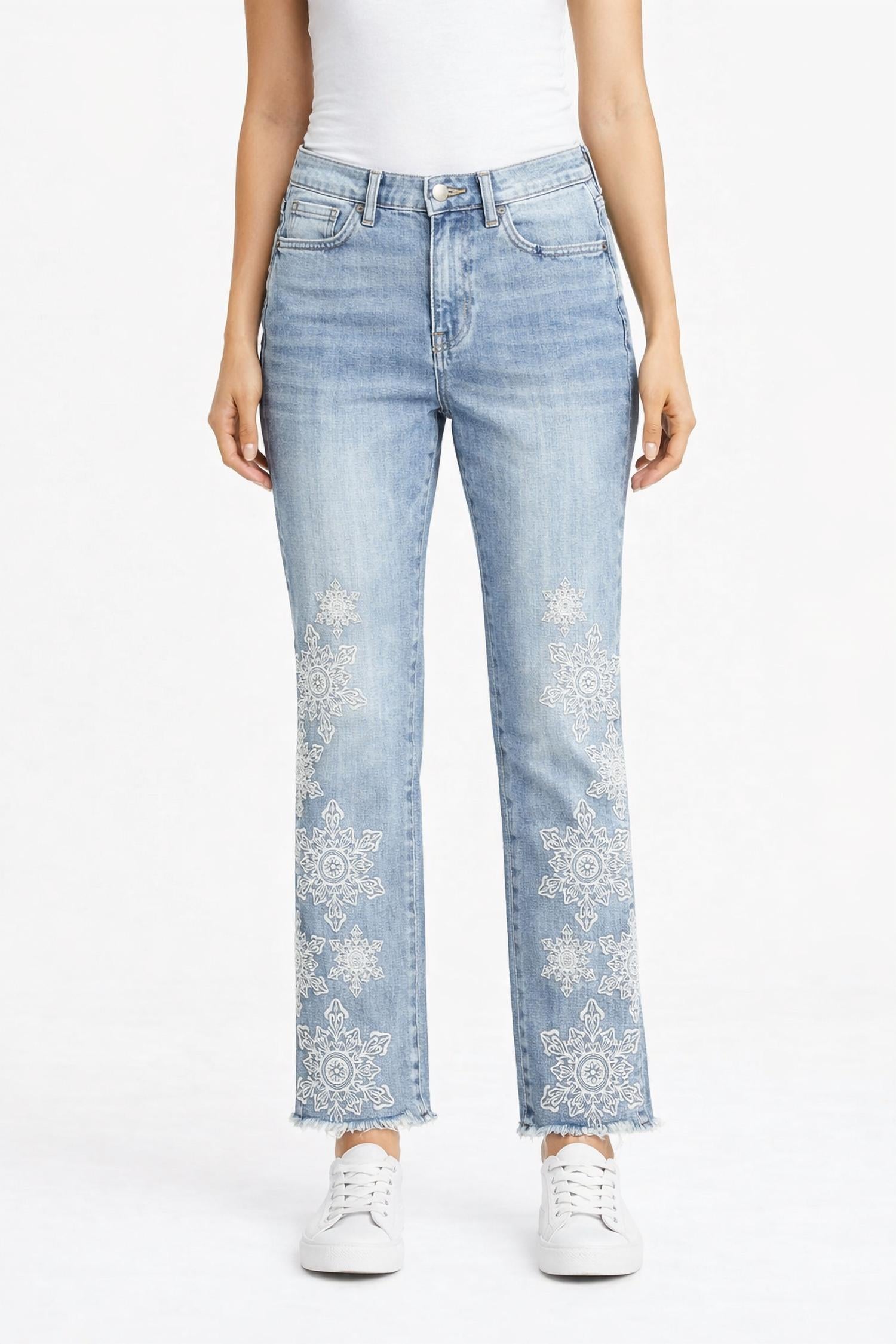 Coco + Carmen - EVERSTRETCH BOYFRIEND JEANS WITH SNOWFLAKE EMBROIDERY