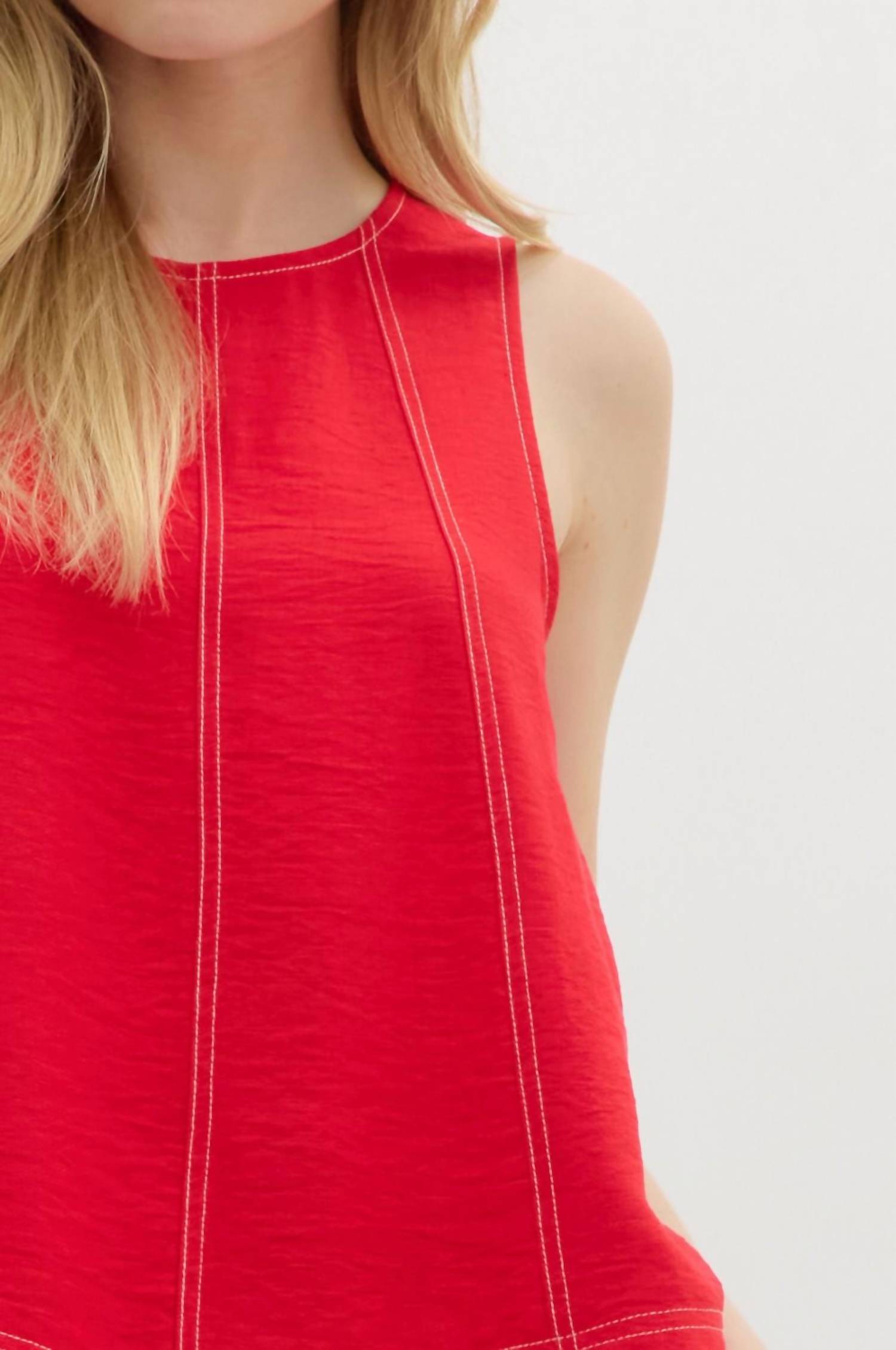 Entro - Solid Sleeveless Pull Over Top