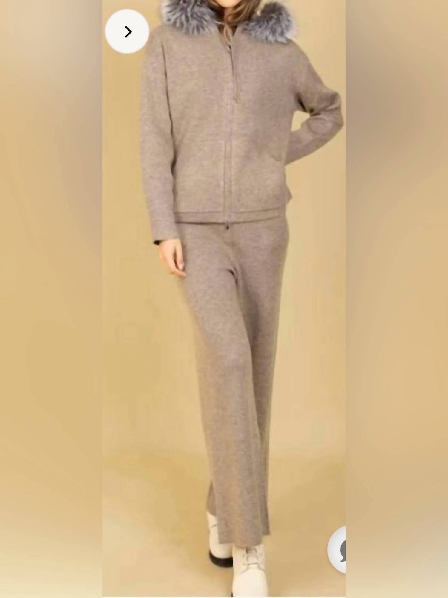 Jessie Liu - Straight Leg Knit Sweatpants