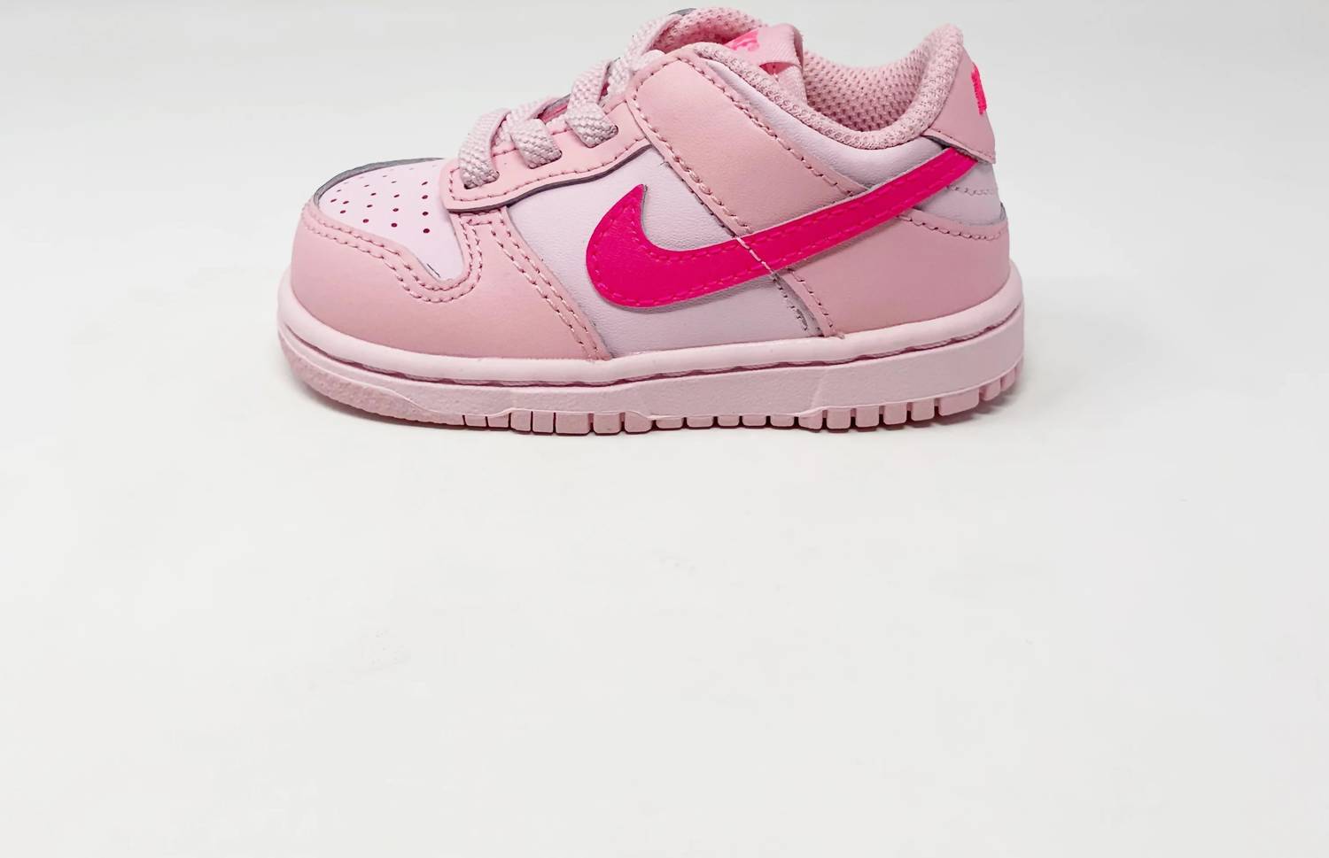 Nike - Girl's Dunk Low Sneakers