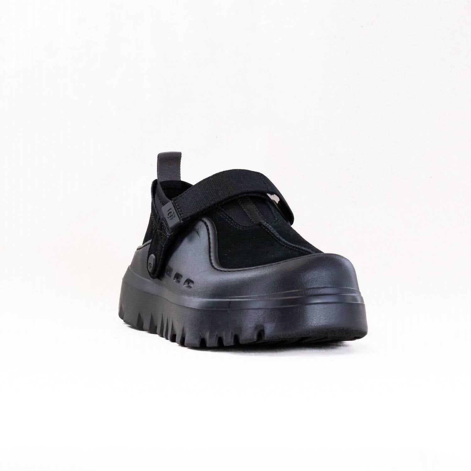 Ugg - Men's Peakwood Lowcut Shoes