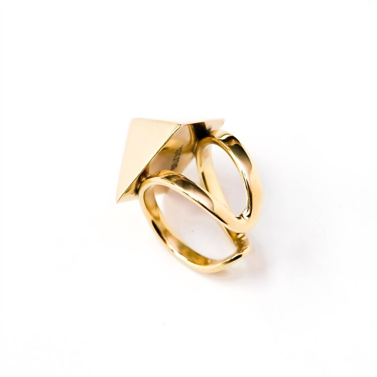 Avenue Chic - Women's Pyramis Ring