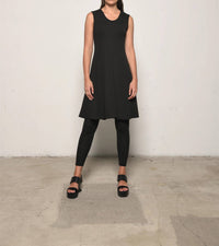 Simply Mila - Sleeveless Traveler Dress