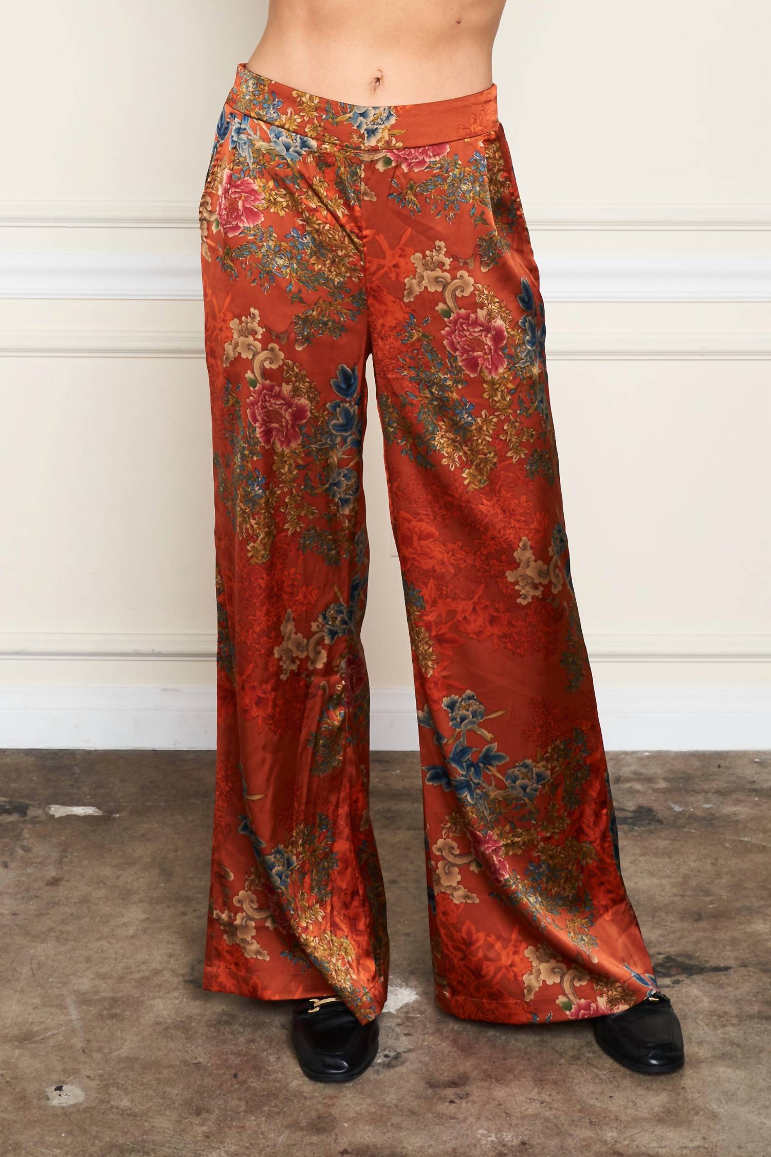 Paparazzi - Satin Print Palazzo Pant