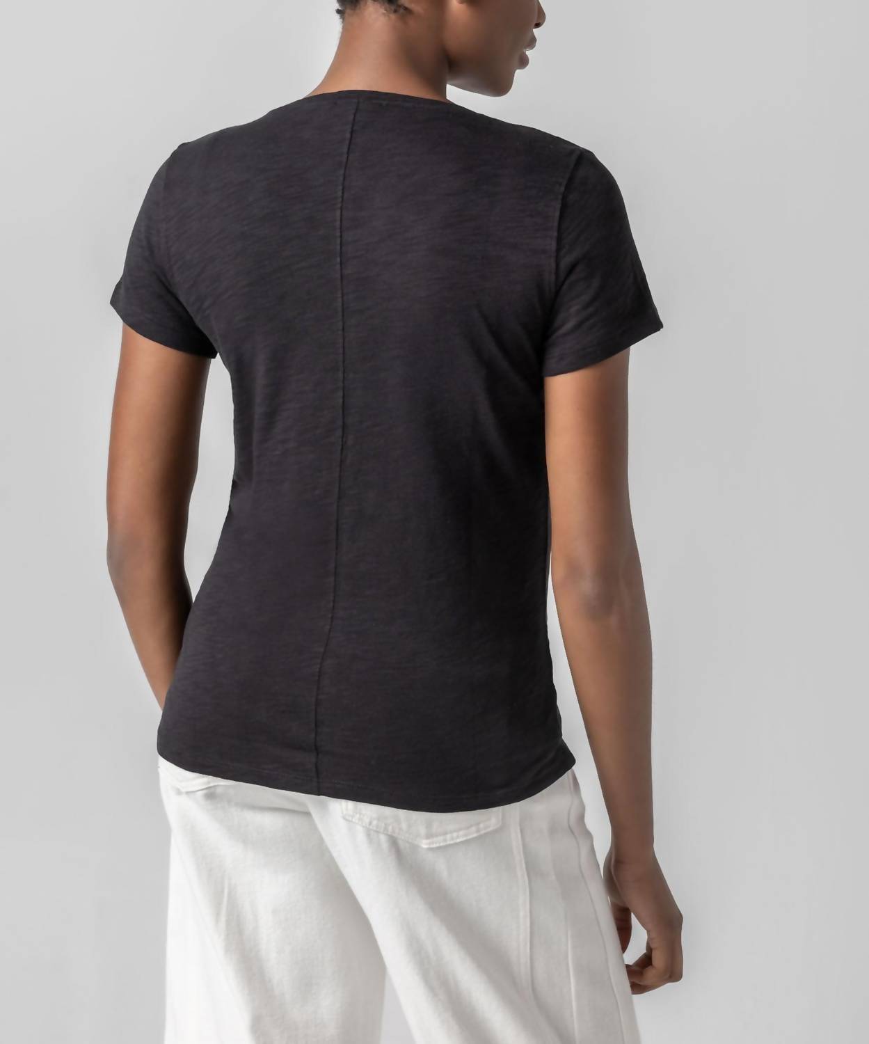 Lilla P - V-Neck Short Sleeve Back Seam Tee