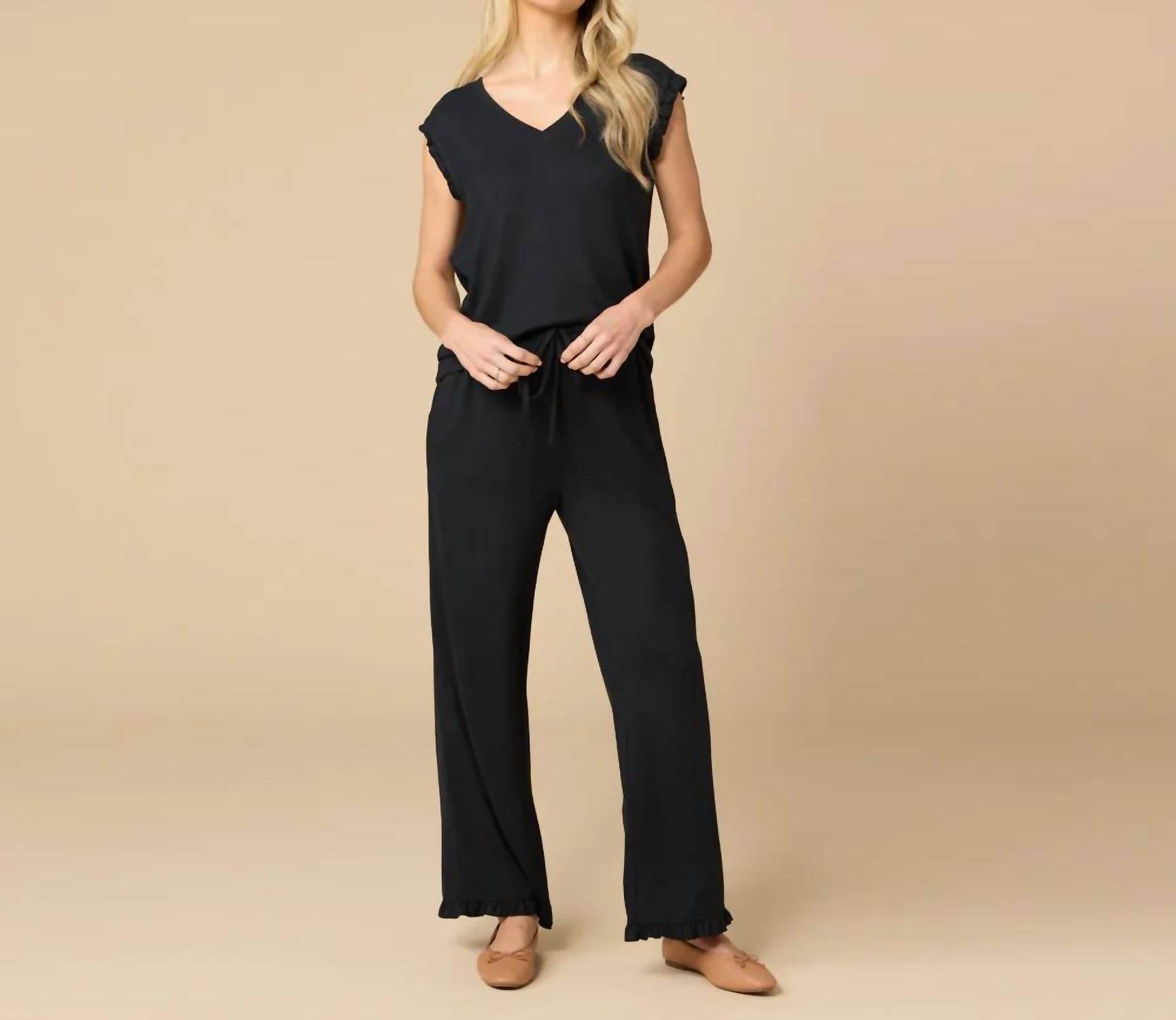 Softies - Dream Ruffle V-neck Top With Cropped Pant