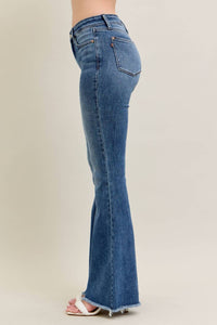 Judy Blue - Mid Rise Vintage Wash Flare Jeans With Distressed And Fray Hem