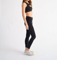 Revyve Active - Elevate Cut-Out Sports Bra