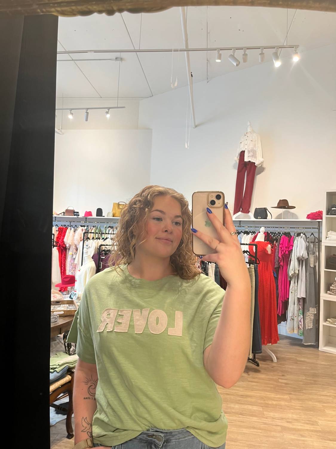 Hayden La - Lover Basic Short Sleeve Tee