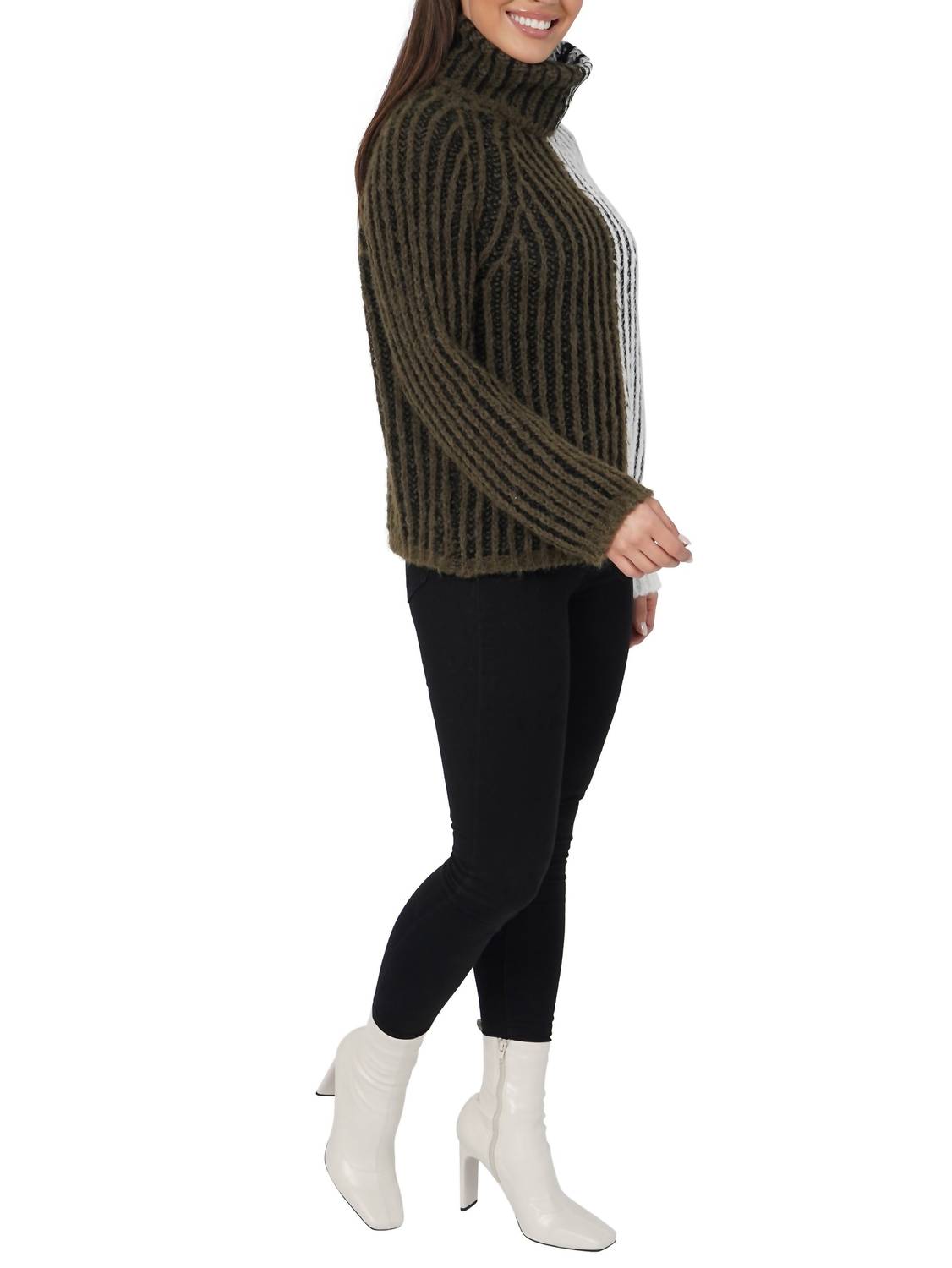 Love Token - Aubrie Turtleneck Sweater