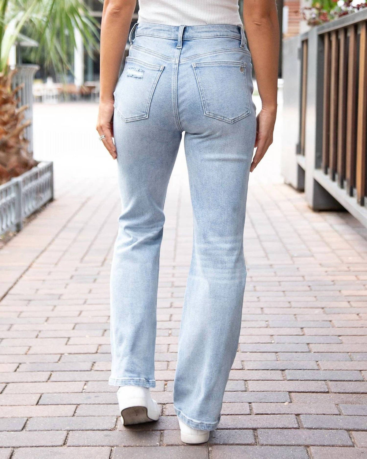 Grace And Lace - Stretch Mix 90's Jeans