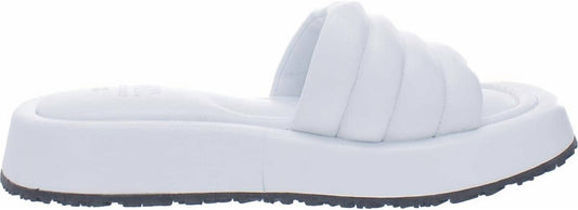 P448 - Women's Fergie Slip-on Slipper