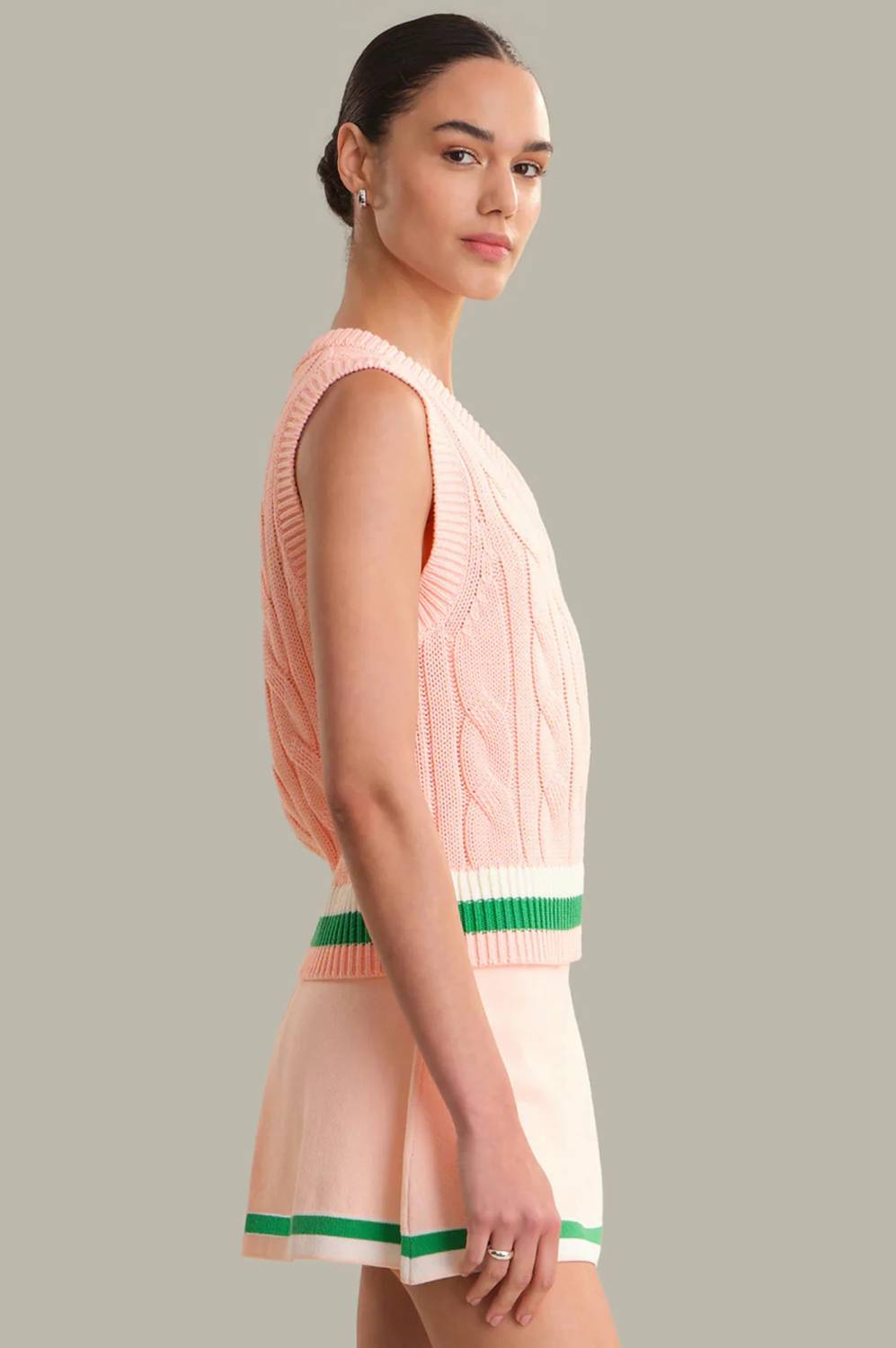 525 America - Ellie Cable V-neck Vest