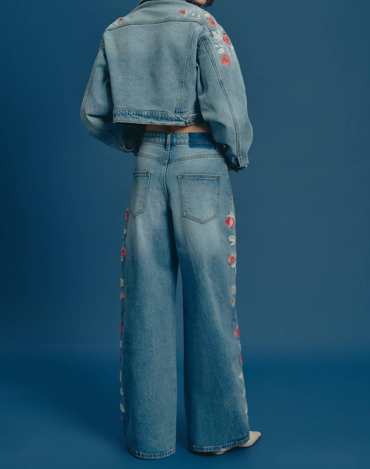 Bayeas - Embroidered Barrel Leg Jeans