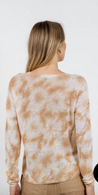 Elliott Lauren - Daydreaming Printed V Neck Top