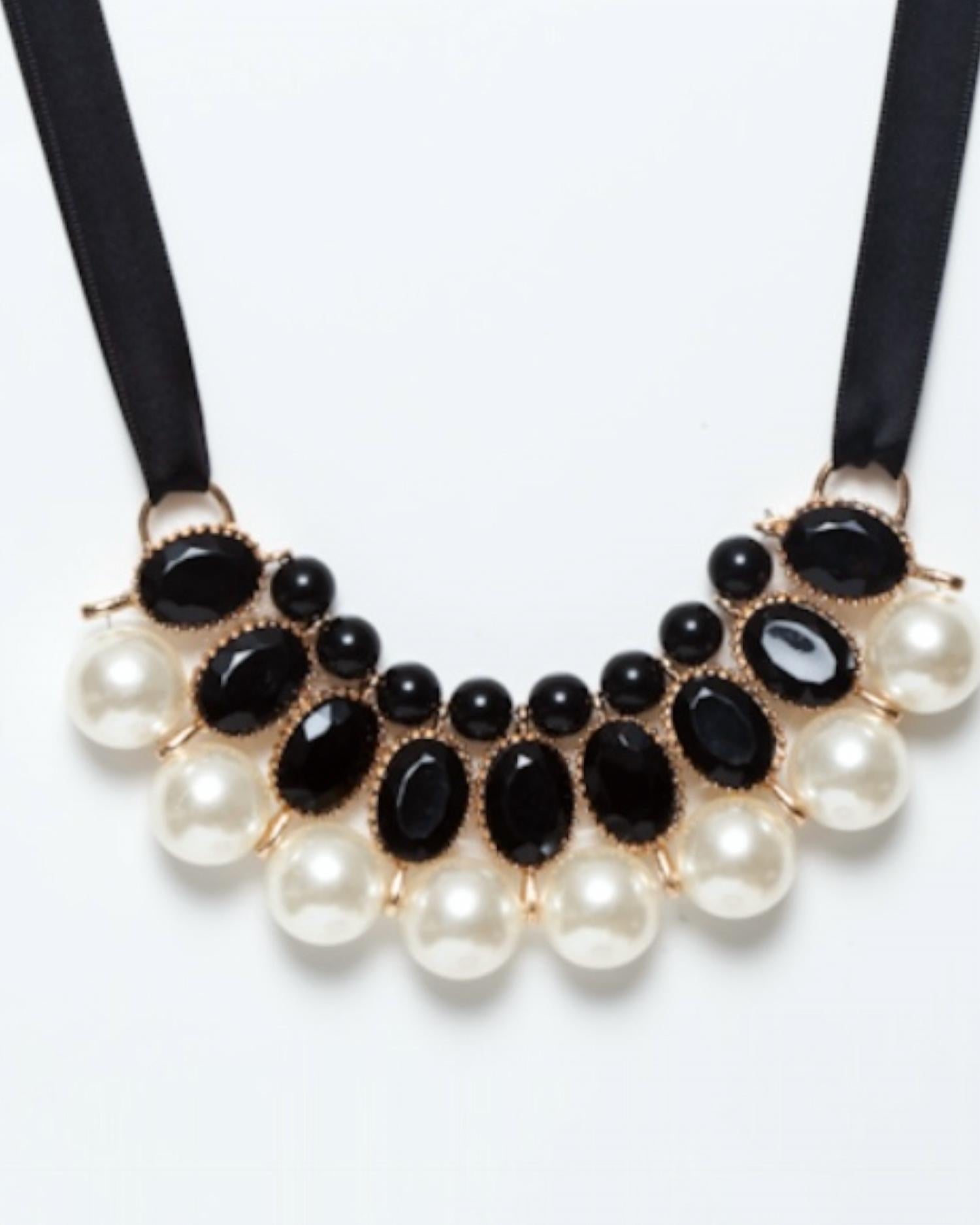 Avenue Chic Pearl Choker Necklace with Ribbon in black - women's jewelry