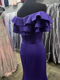Ellie Wilde - Women's Formal Off Shoulder Gown