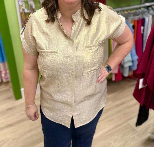 Bella Amore - Short Sleeve Button Up Top