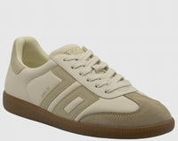 Back 70 - Women's Cloud D26 Sneaker
