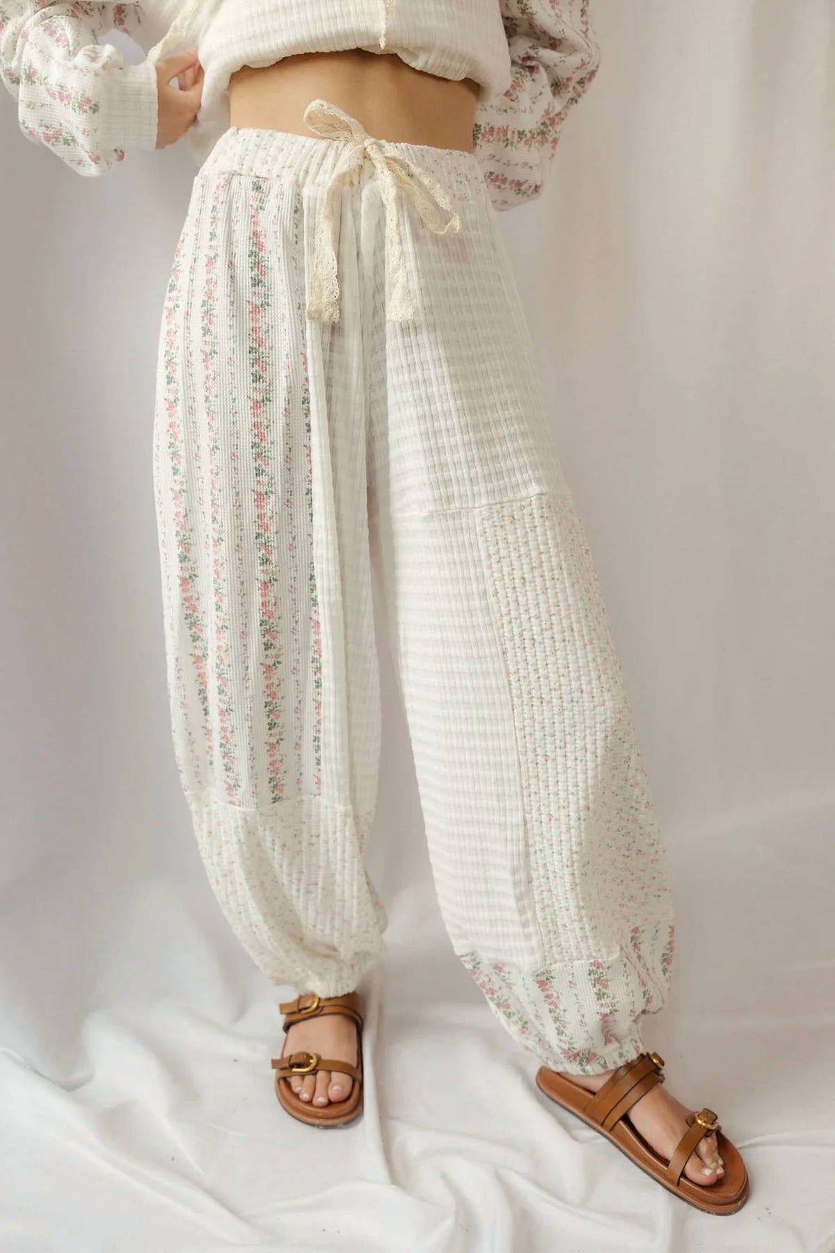 Pol - Floral Patchwork Pants
