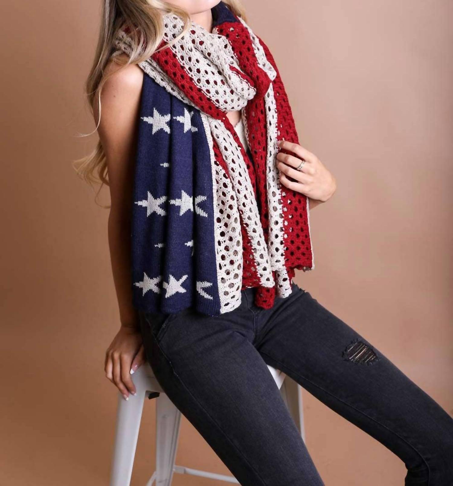 Leto - Women's Oversized American Flag Knit Blanket Scarf