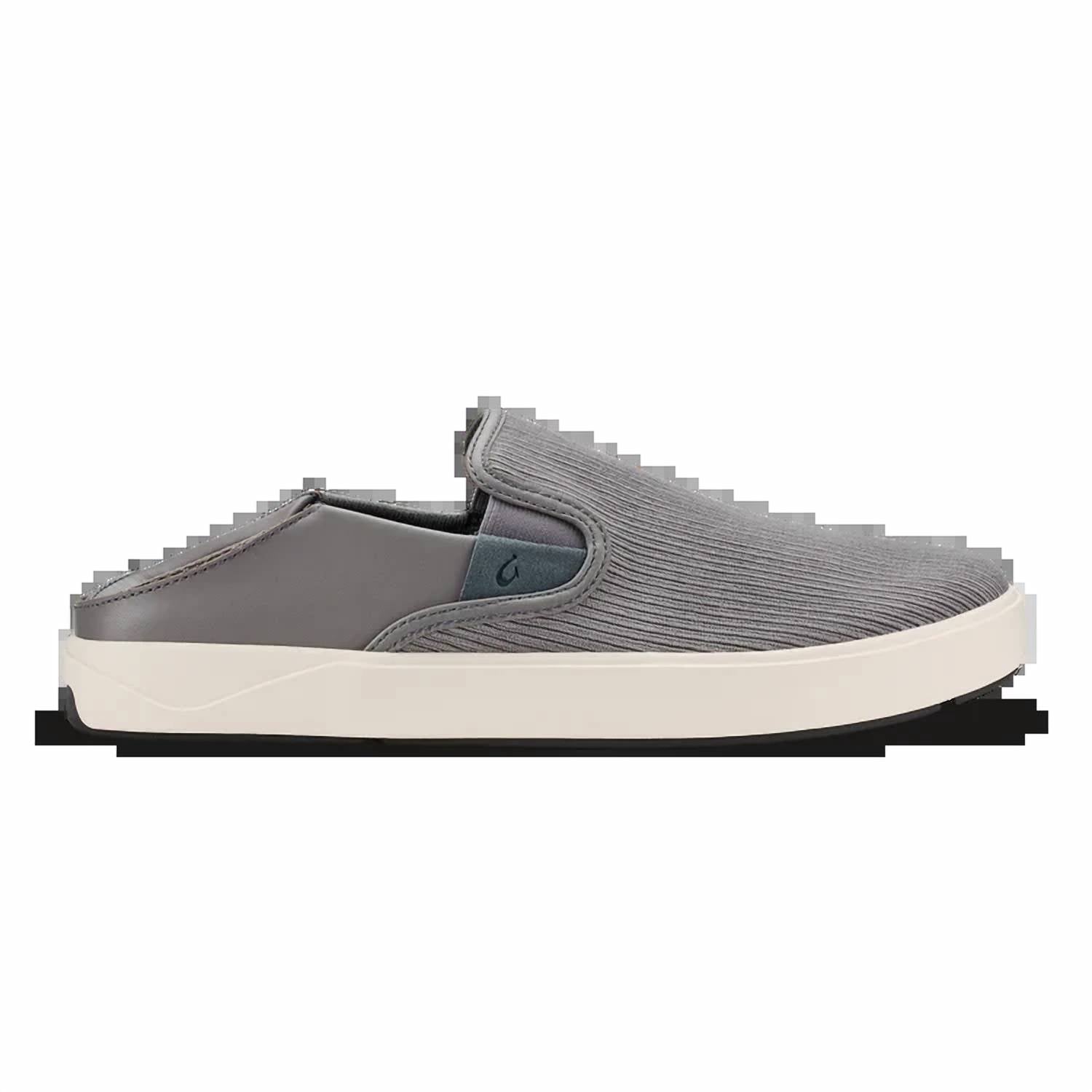 OluKai Men's Lae‘ahi Kapa Shoes in graphite dark shadow - men's sneaker - detail view