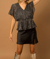 Gilli - Holly-dae Shimmer Peplum Top