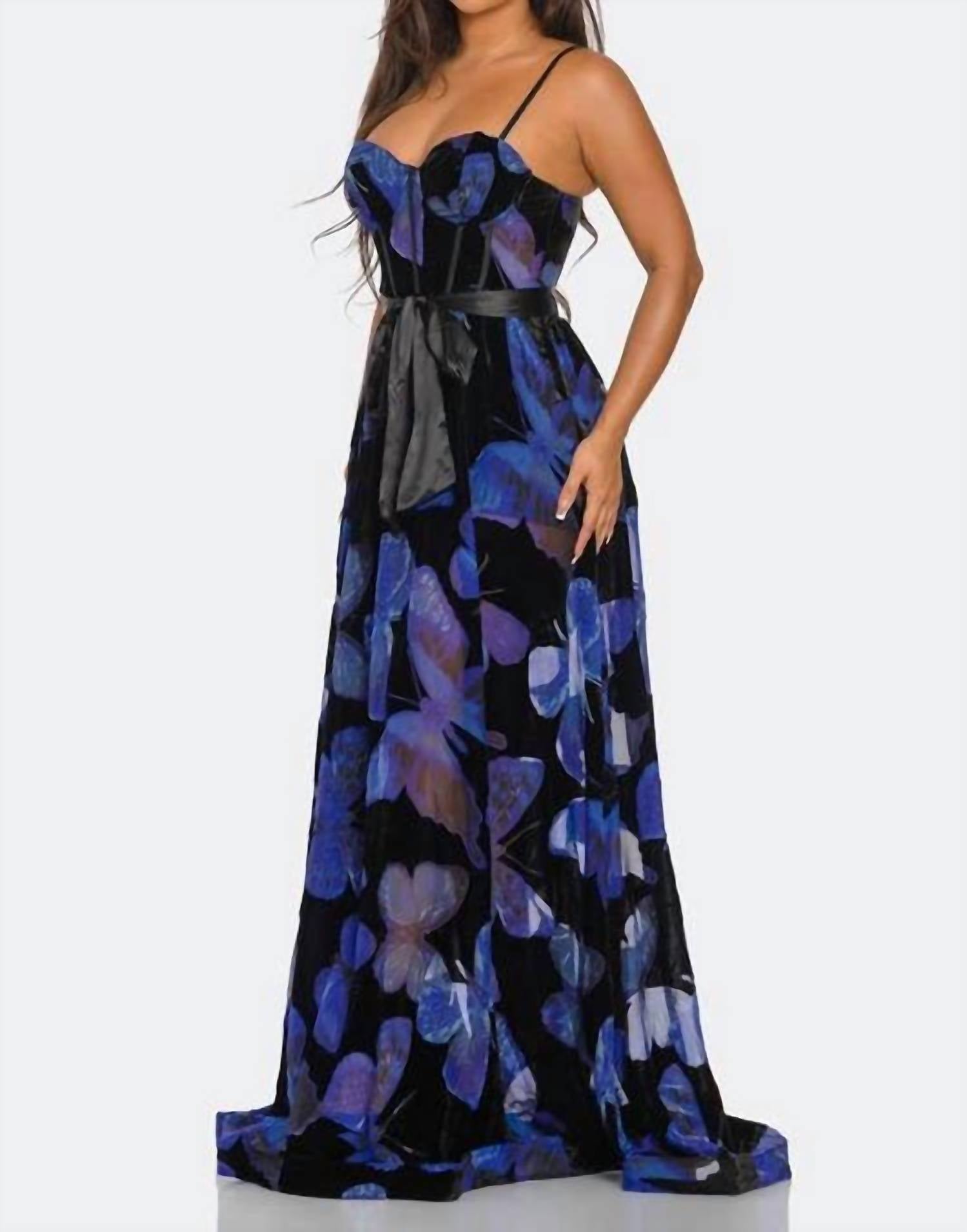 Banjul - Floral Sweetheart Neckline Maxi Dress