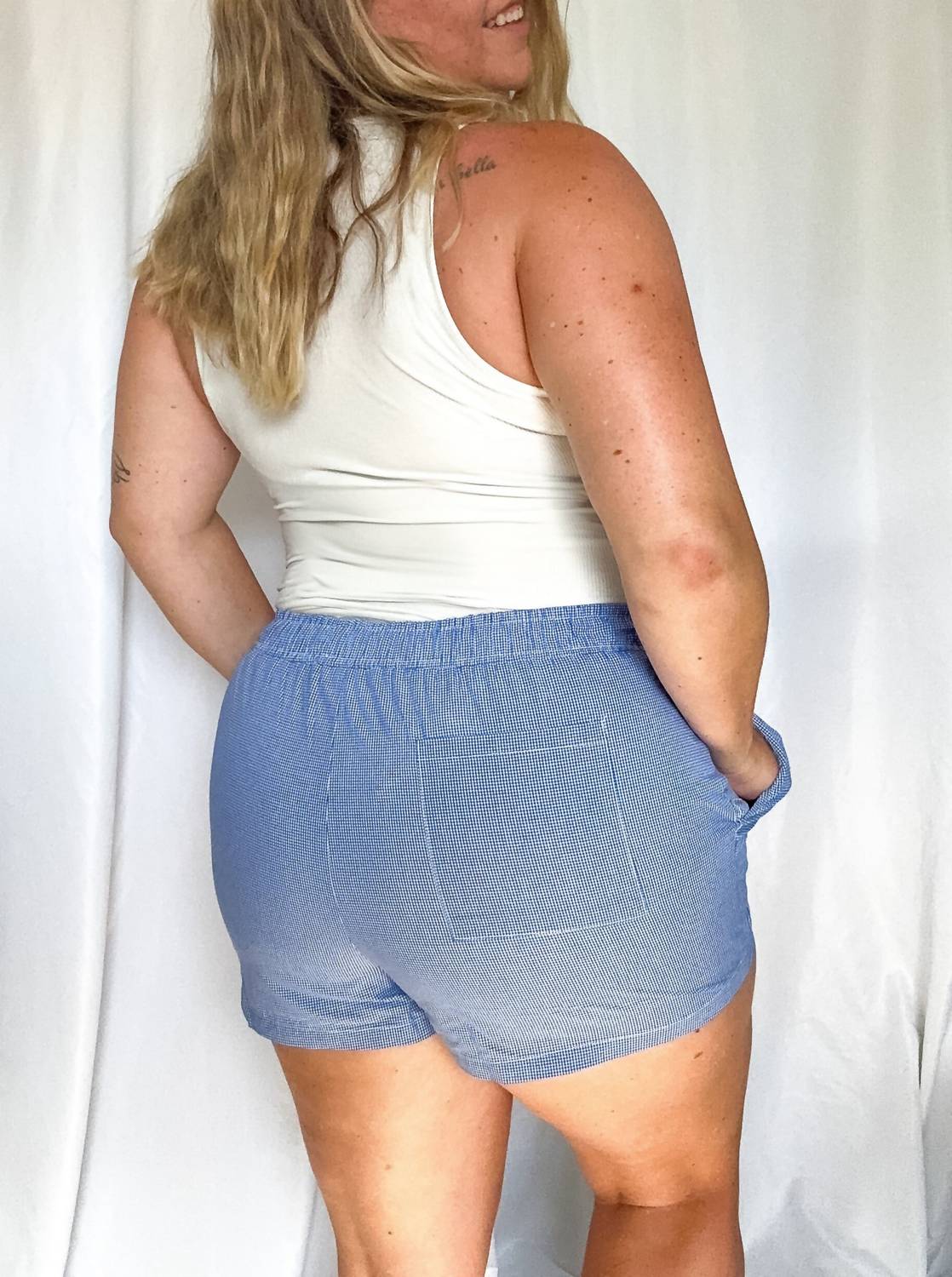 Le Lis - Women's Beachside Checkered Shorts