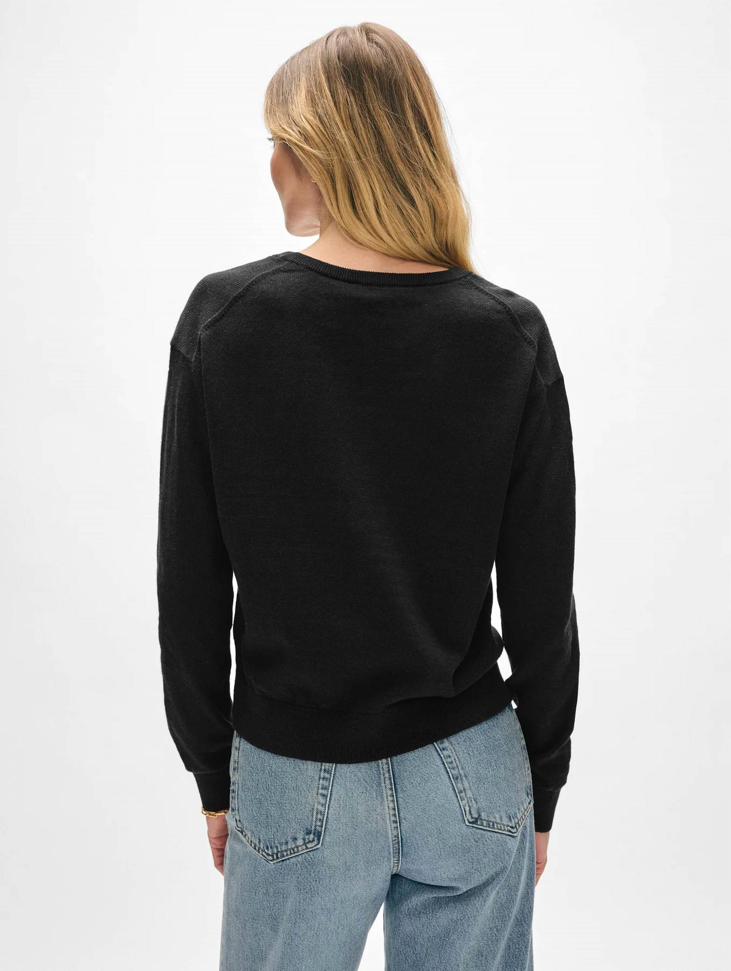 White + Warren - Organic Cotton Blend Rib Trim V-neck