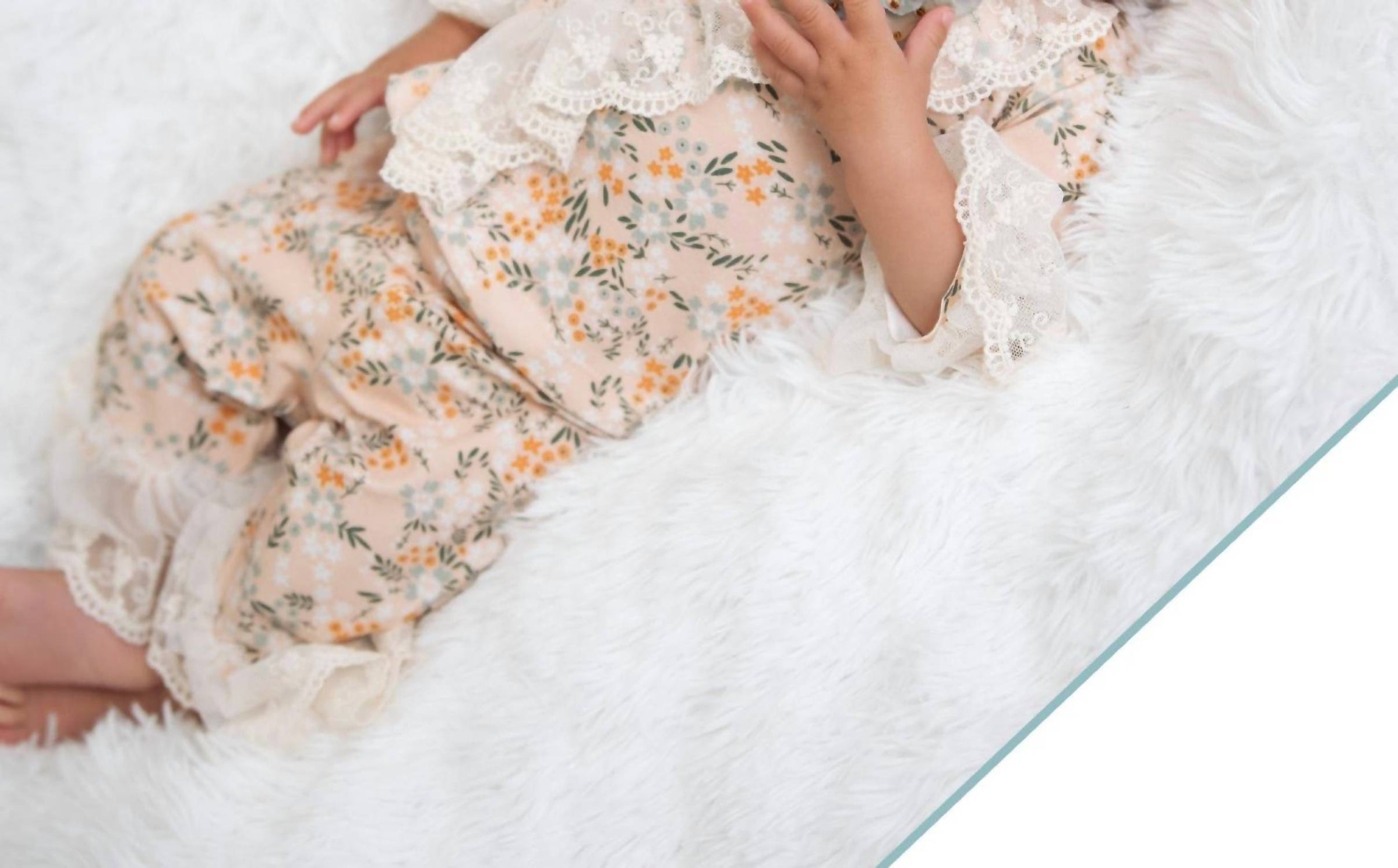 Haute Baby - Baby Girls Ava's Garden Kimono Style 2pc Set